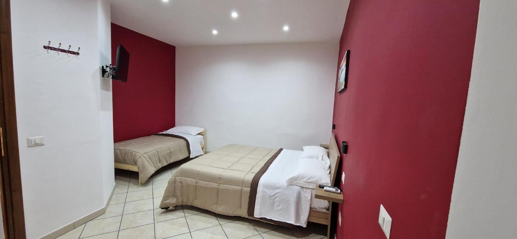 Domus Pisanelli Hotel Naples Exterior photo